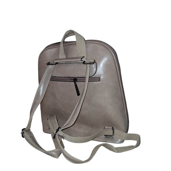 Backpack Mid-Sized Nude Hard Shell Faux Leather Full Zipper Adj Straps NWOT - Picture 2 of 8